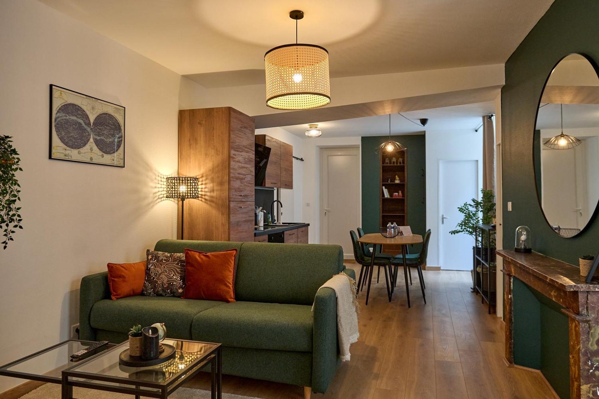Апартаменты Le Oliva Chez Les M By Primo Conciergerie Невер Экстерьер фото