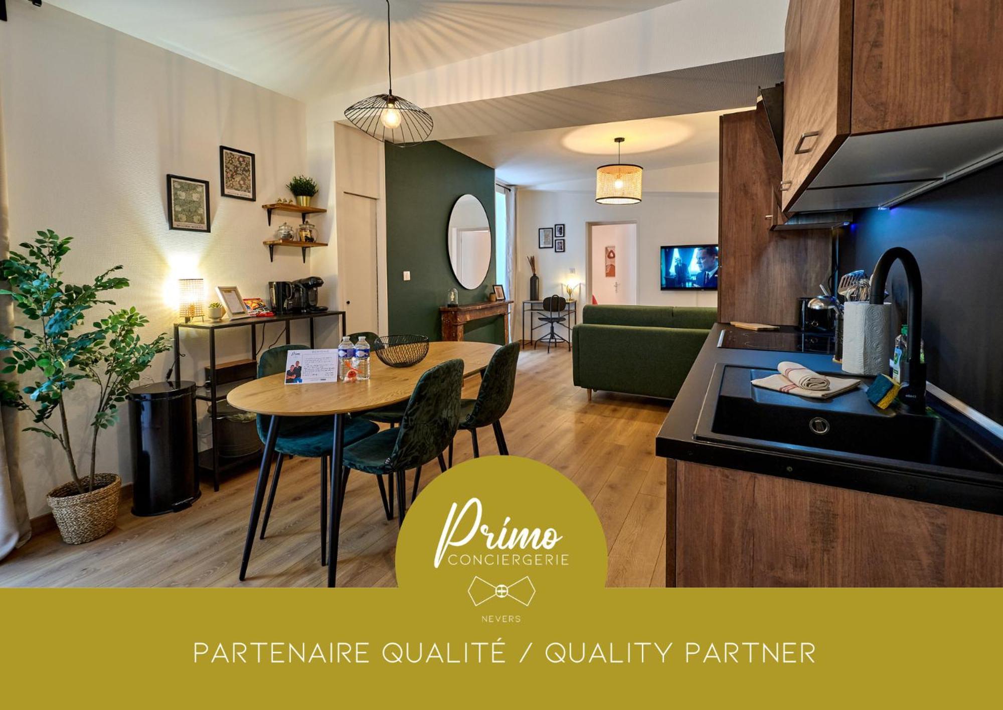 Апартаменты Le Oliva Chez Les M By Primo Conciergerie Невер Экстерьер фото
